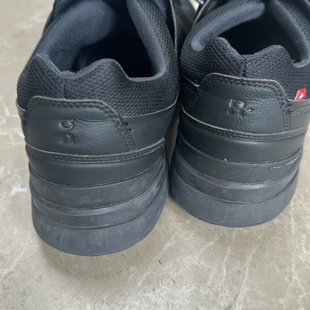 On Running Black Sneakers Sz 10 men’s - Picture 4 of 5